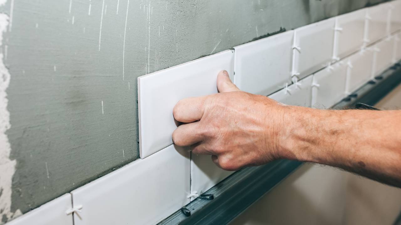 بهترین نوع چسب کاشی